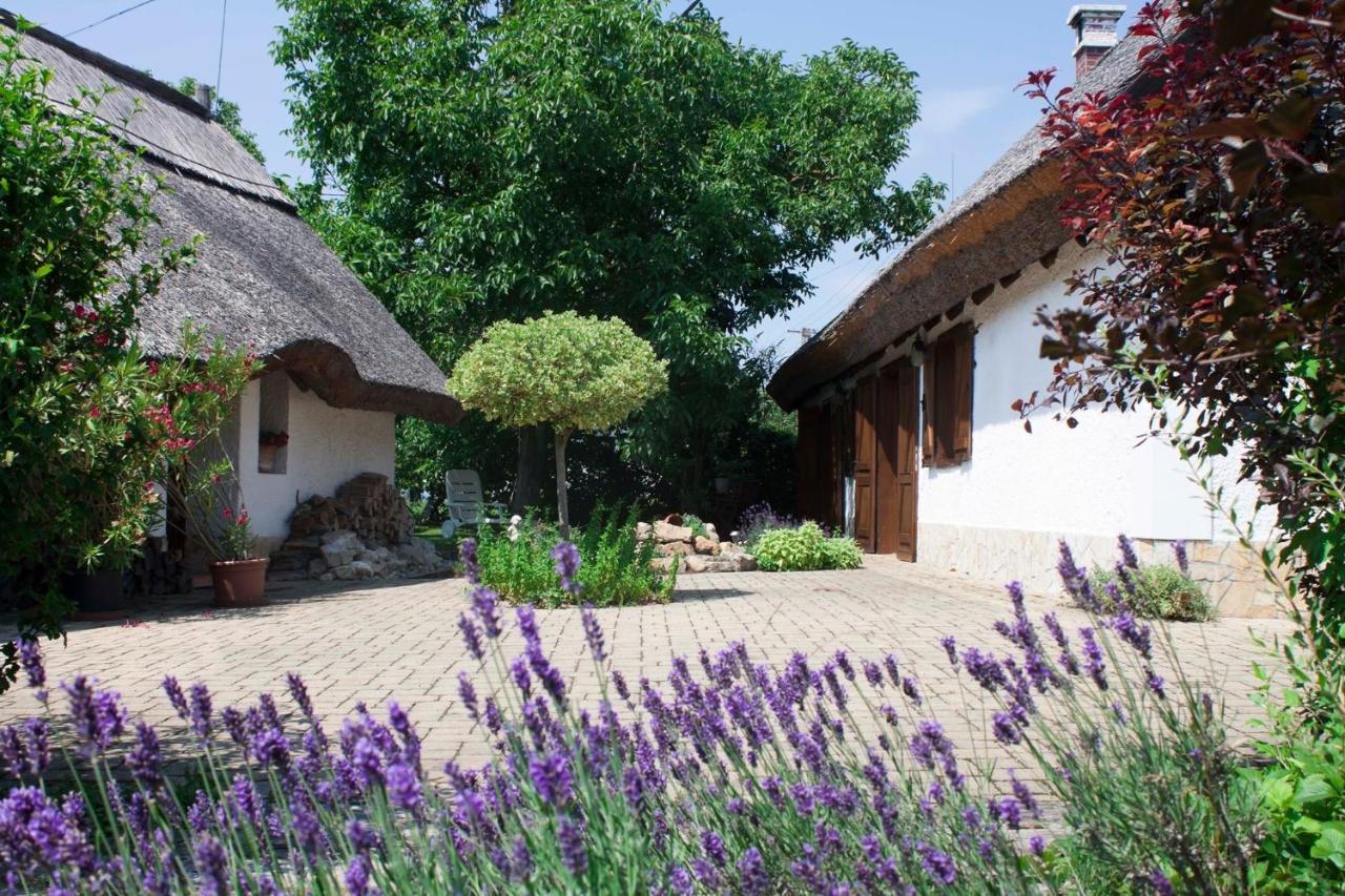 Sweet Cottage Vendeghaz Gyenesdias Ngoại thất bức ảnh